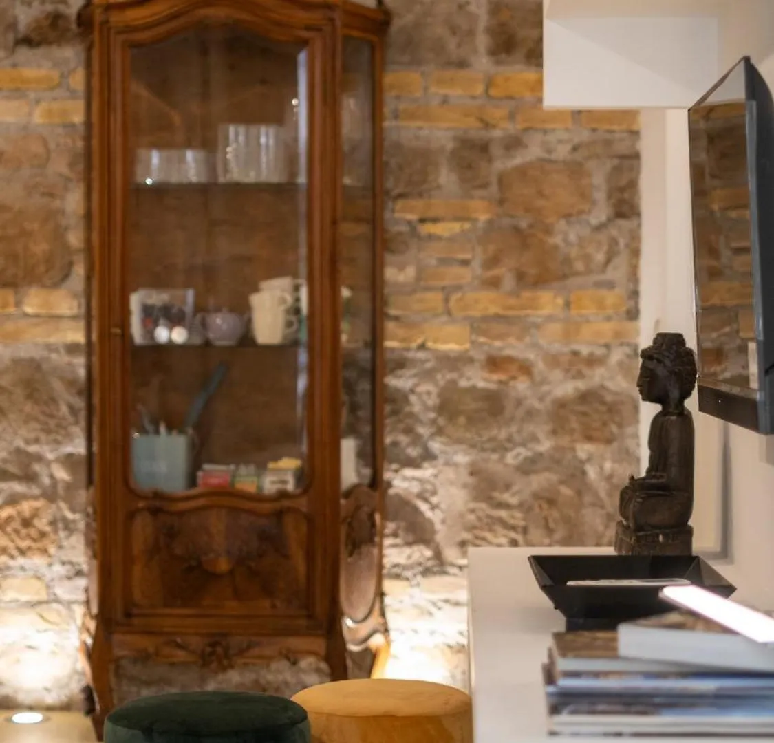 Apartment Domus Oro Nel Cuore Di Roma Italy